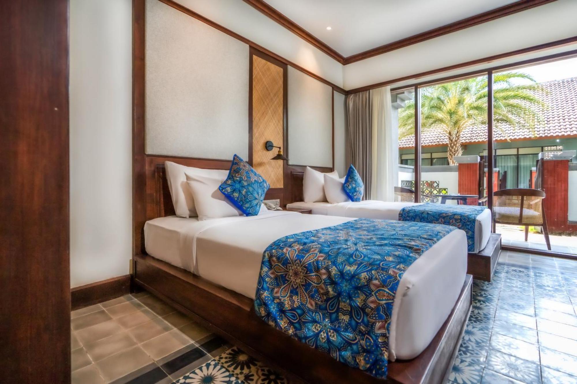 Lovina Beach Club & Resort Экстерьер фото