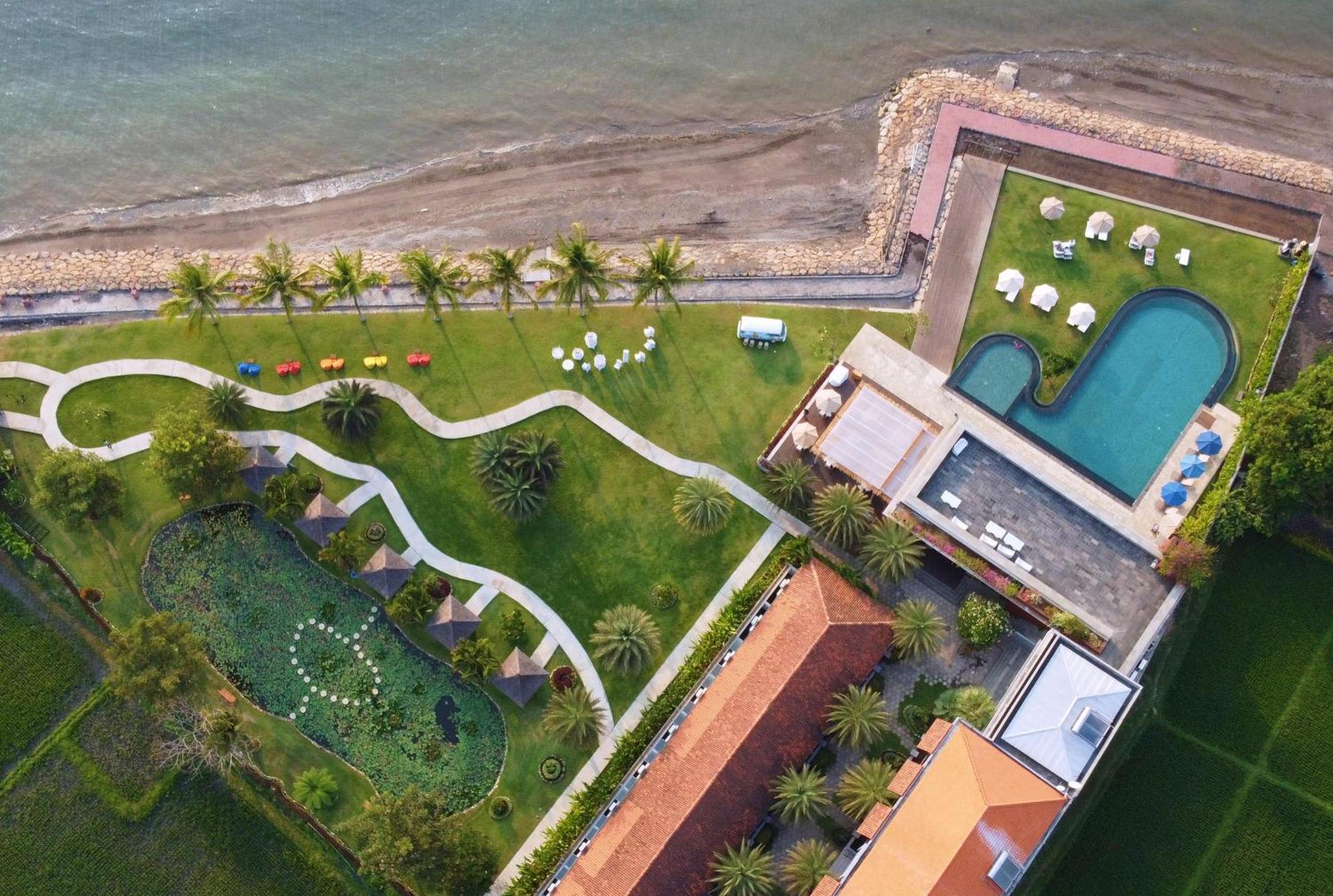 Lovina Beach Club & Resort Экстерьер фото