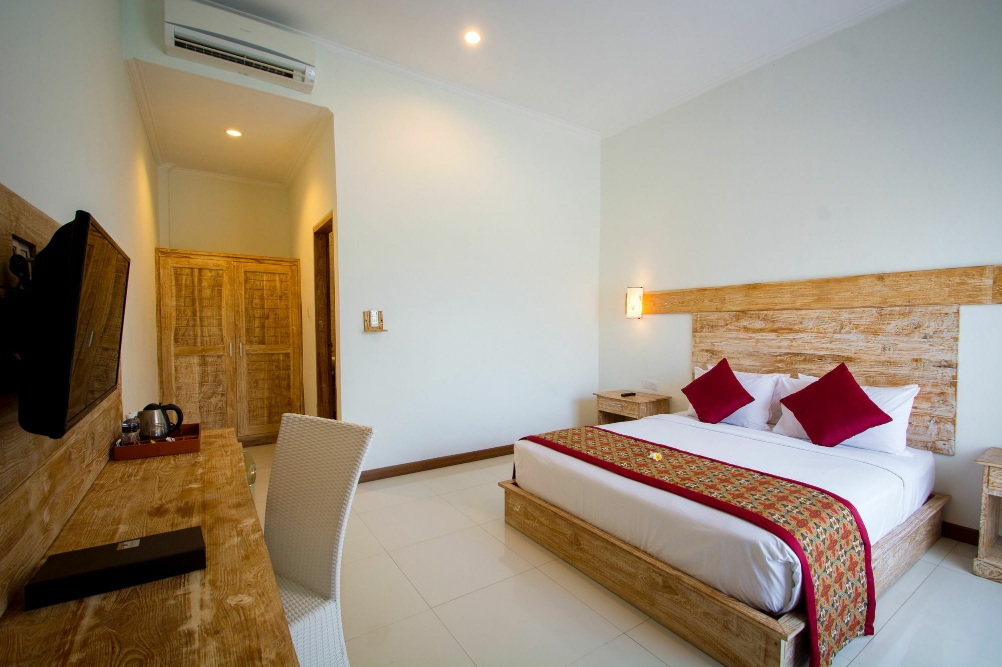 Lovina Beach Club & Resort Экстерьер фото