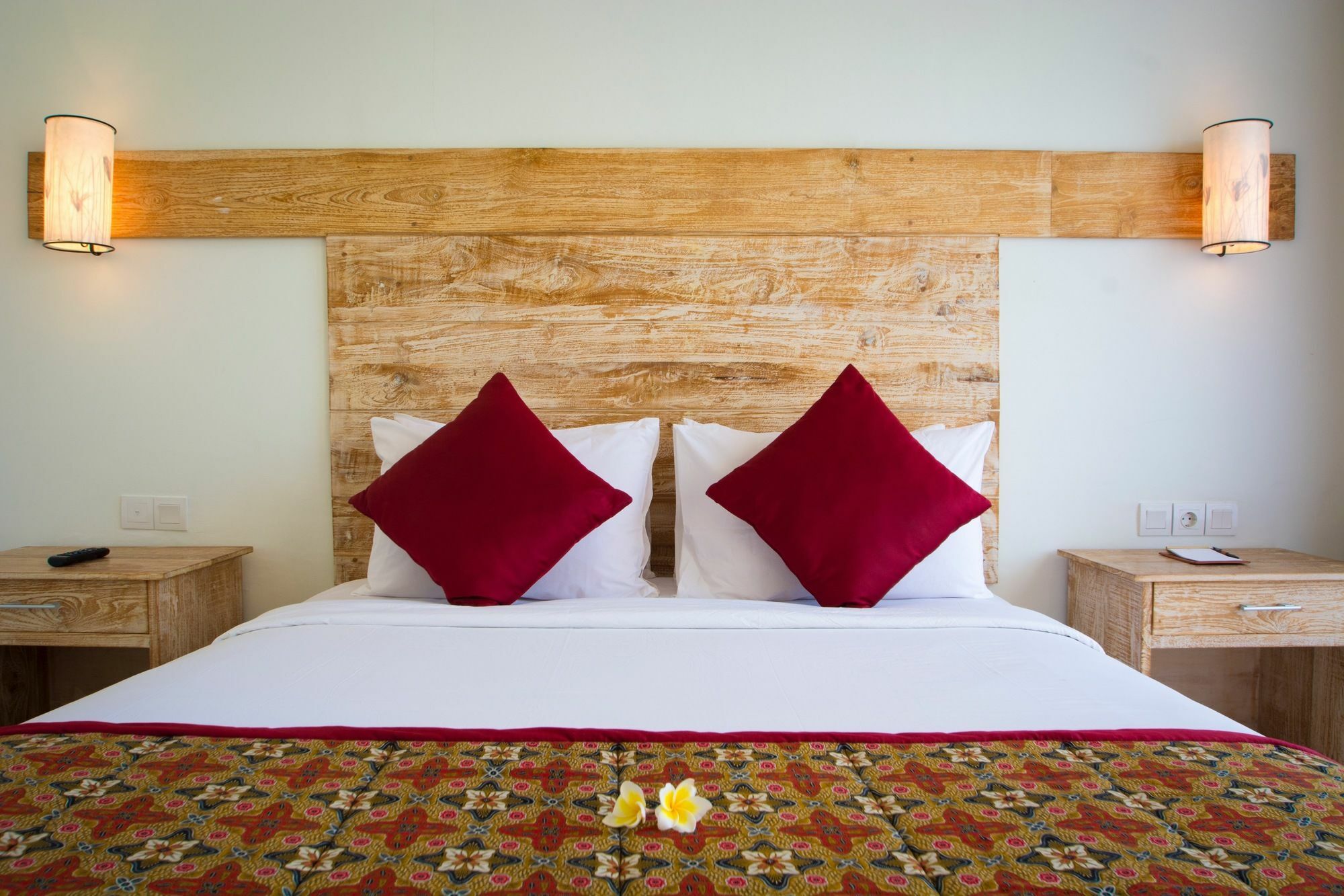 Lovina Beach Club & Resort Экстерьер фото
